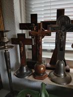 Allerlei staande kruisbeelden, Antiek en Kunst, Ophalen