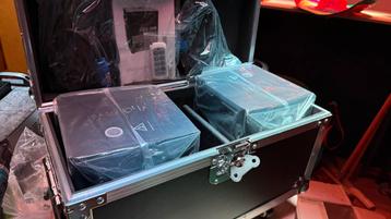 Sparkulars (2 stuks) in flightcase + vulling beschikbaar voor biedingen