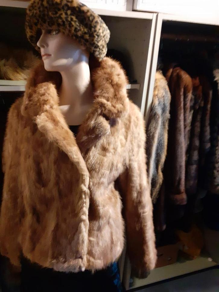 echte korte bontjas bont jas klein voeringmankement maat 36, Kleding | Dames, Jassen | Winter, Gedragen, Maat 36 (S), Bruin, Ophalen of Verzenden