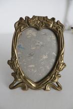 art nouveau stijl lijstje. Met glas in hart vorm, in koper /, Ophalen of Verzenden
