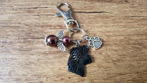 Sleutelhanger Staffordshire terriër B met beschermengeltje, Dieren en Toebehoren, Honden-accessoires, Nieuw, Verzenden