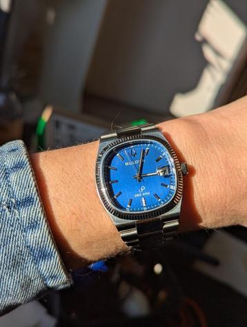 Bulova 96B440 Super Seville blauw quartz  beschikbaar voor biedingen