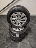 VW Polo All Season Set met wieldop, Auto-onderdelen, Gebruikt, 15 inch, All Season, Band(en)