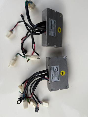 2 x Verschillend type Ananda 24V Controller.  Teab beschikbaar voor biedingen