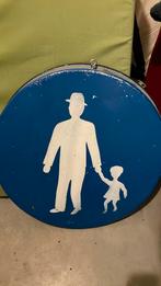Oud “Voetgangers” Verkeersbord, Ophalen of Verzenden, Gebruikt, Reclamebord