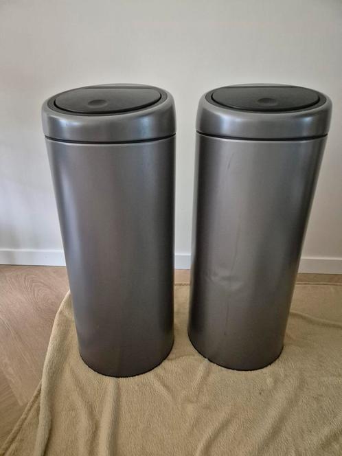 Brabantia touchbins platinum 30 liter, Huis en Inrichting, Woonaccessoires | Prullenbakken, Gebruikt, Rvs, 50 tot 75 cm, 30 tot 40 liter