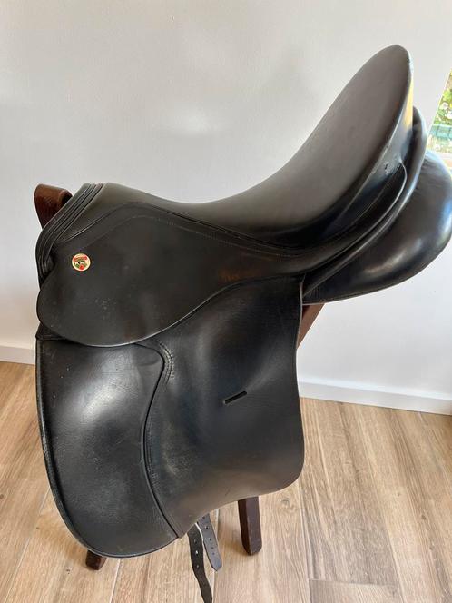 Mooi KN Allegro dressuurzadel, Dieren en Toebehoren, Paarden en Pony's | Zadels, Gebruikt, Dressuur, Ophalen