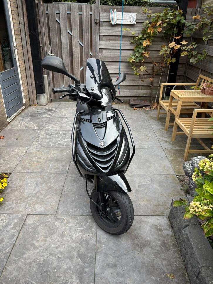 Piaggio zip 4t 50cc, Fietsen en Brommers, Scooters | Piaggio, Gebruikt, Zip, Maximaal 45 km/u, Benzine, Ophalen