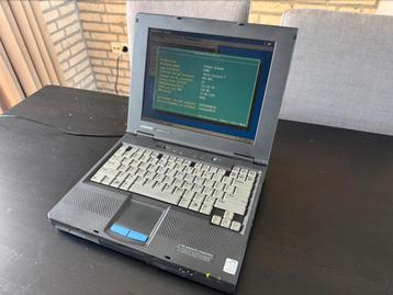 Vintage laptop Compaq Armada V300 beschikbaar voor biedingen
