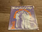 Brotherhood of Man, Kiss me, kiss your baby, Ophalen of Verzenden, 7 inch, Single