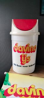 Vintage prullenbak en vlag Davino ijs, Ophalen of Verzenden, Gebruikt, Gebruiksvoorwerp