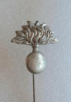 OUD SPELDJE, NEDERLANDS LEGER, VUURPOT GRANAAT., Verzamelen, Speldjes, Pins en Buttons, Verzenden, Zo goed als nieuw, Overige onderwerpen