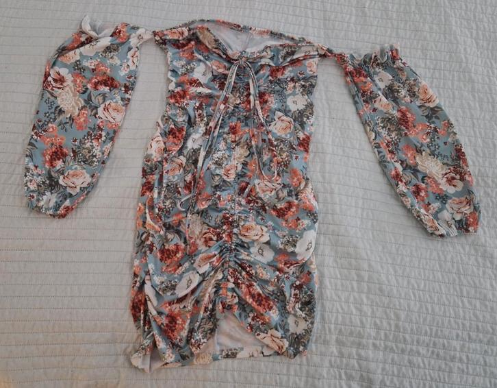 Jurk bloempatroon maat m maat 38 bloem patroon jurken kerst, Kleding | Dames, Jurken, Zo goed als nieuw, Maat 38/40 (M), Blauw