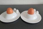 2 wit porseleinen eierdopjes + mini peper/zoutstrooiertjes, Ophalen, Porselein, Overige stijlen, Overige typen