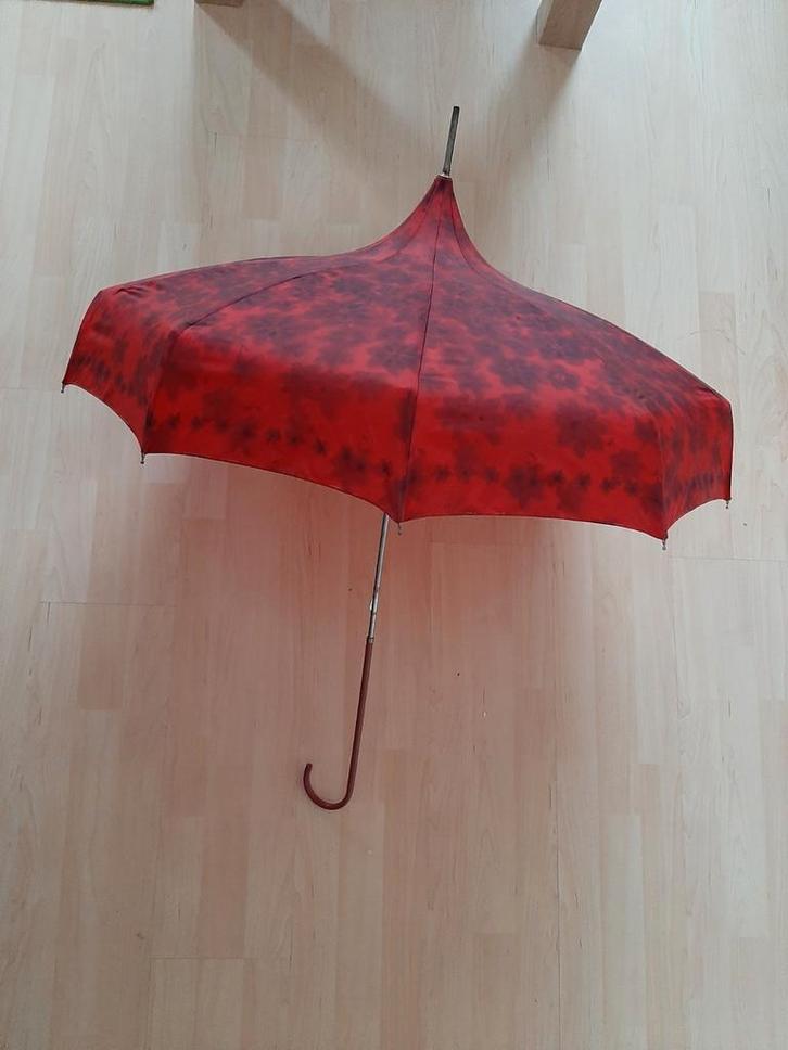 Antieke Pagode Paraplu - Uniek Design, Sieraden, Tassen en Uiterlijk, Paraplu's, Gebruikt, Ophalen of Verzenden