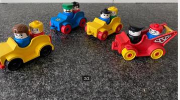 Duplo retro auto met 2 poppetjes , diverse combinaties  beschikbaar voor biedingen