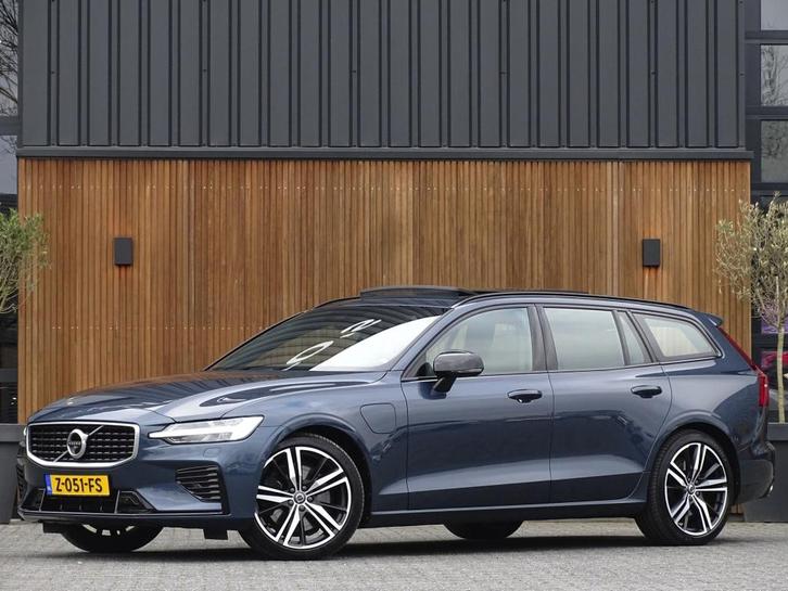 Volvo V60 T8 390PK AWD / R-Design / B&W / LED, Auto's, Volvo, Bedrijf, V60, ABS, Achteruitrijcamera, Adaptive Cruise Control, Airbags
