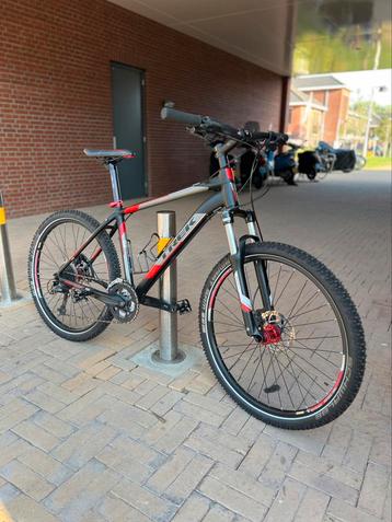 Trek 4500 Mountainbike – Uitstekende staat beschikbaar voor biedingen