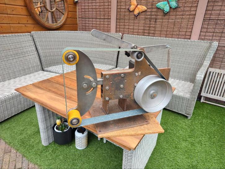 messenmaker bandschuurmachine 1600-2200/50 3kW 230V, Doe-het-zelf en Verbouw, Gereedschap | Schuurmachines, Zo goed als nieuw