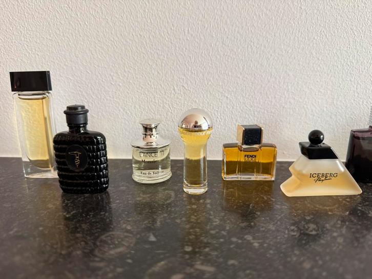 Diverse miniatuurparfums, Verzamelen, Parfumverzamelingen, Gebruikt, Miniatuur, Ophalen