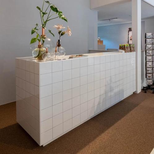 Bar / Balie - wit betegeld - gratis, Huis en Inrichting, Overige Huis en Inrichting, Zo goed als nieuw, Ophalen