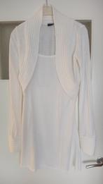 Leuke witte (langere) trui. Maat 38, Maat 38/40 (M), Wit, Ophalen of Verzenden, Zo goed als nieuw