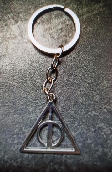 Harry Potter sleutelhanger, de 3 relieken. beschikbaar voor biedingen