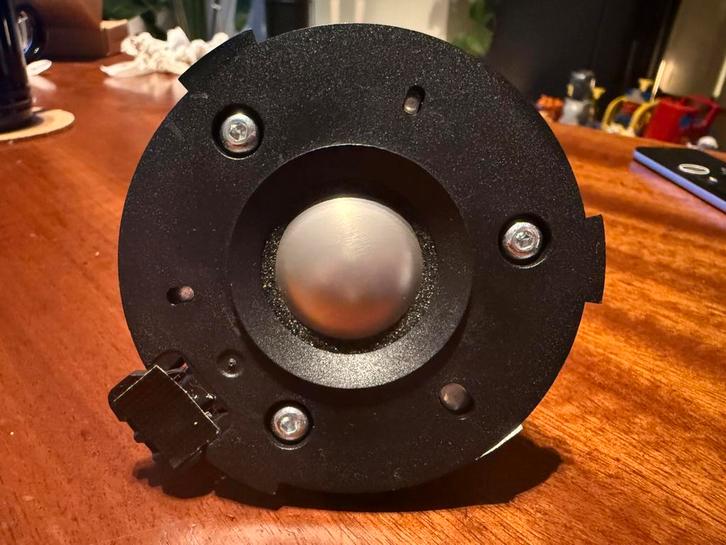 Gezocht: 2 Tweeters ZZ12939 voor B&W DM 600 serie speakers, Audio, Tv en Foto, Luidsprekers, Zo goed als nieuw, Front, Rear of Stereo speakers