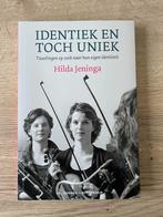 Identiek en toch uniek - Tweelingen, Ophalen of Verzenden, Zo goed als nieuw