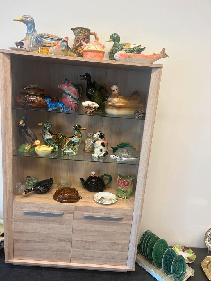 Kast met glazen planken en onderin deurtjes, Antiek en Kunst, Antiek | Meubels | Kasten, Ophalen