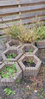 Zeskantige betonnen bloembakken, Ophalen, Gebruikt, Minder dan 30 cm, Minder dan 60 cm