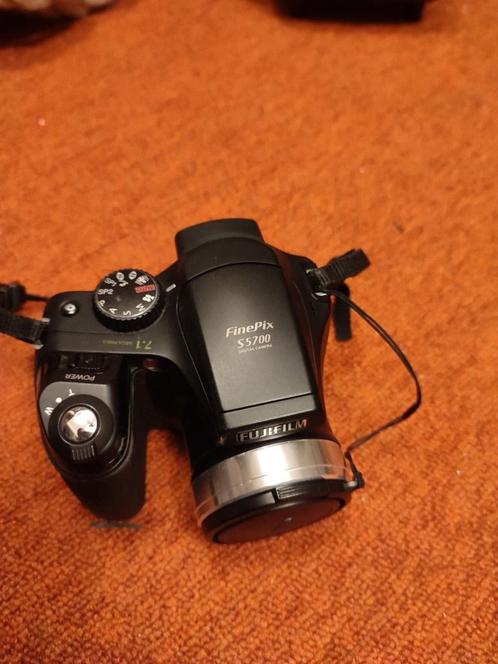Fujifilm Finepix S5700 - 7,1MP digitale camera, Audio, Tv en Foto, Fotocamera's Digitaal, Zo goed als nieuw, Ophalen of Verzenden