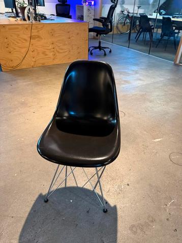 Vitra Eames DSR Stoel - vitra -  fiberglass beschikbaar voor biedingen