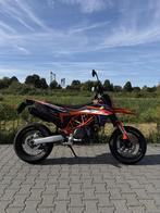 KTM 690 SMC R SMC-R ABS 2023 Remus KTM Powerparts 1e Eigenaa, Motoren, 693 cc, Meer dan 35 kW, Handvatverwarming, SuperMoto