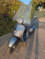 Vespa 300 GTS, Particulier, Scooter