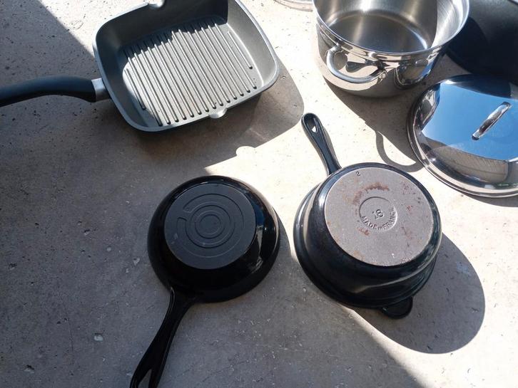 Mooie pannen, sommige zwaar, rvs, leuke set., Huis en Inrichting, Keuken | Potten en Pannen, Zo goed als nieuw, Pannenset, Rvs