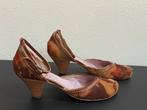 Terracotta kleurige, bruine pumps met enkelbandje maat 39, Pumps, Bruin, Ophalen of Verzenden, Zo goed als nieuw