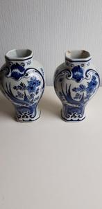 2 vaasjes van Delft blauw zonder deksel, Antiek en Kunst, Antiek | Keramiek en Aardewerk, Ophalen of Verzenden