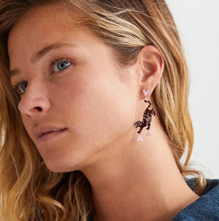 Single Hazel Tiger Earring 14K Anna + Nina X Romy Boomsma, Sieraden, Tassen en Uiterlijk, Oorbellen, Zo goed als nieuw, Knopjes of Stekers
