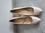 Elegante pumps in beige – maat 39, Ophalen of Verzenden, Zo goed als nieuw, Beige, Schoenen