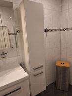 Hoge badkamerkast hoogglans wit met glazen schappen, Ophalen, (Half)hoge kast, Minder dan 50 cm, Zo goed als nieuw