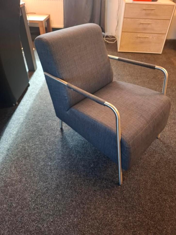 Comfortabele fauteuil / stoel, Huis en Inrichting, Fauteuils, Zo goed als nieuw, Metaal, Stof, 50 tot 75 cm, 75 tot 100 cm, Ophalen of Verzenden