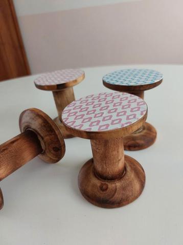 4 kapstokhaken hout met print beschikbaar voor biedingen