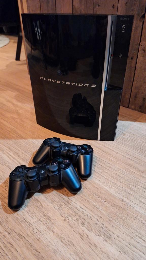 PlayStation 3 (PS3) met 2 Controllers, Spelcomputers en Games, Spelcomputers | Sony PlayStation 3, Gebruikt, Phat, 60 GB, Met 2 controllers