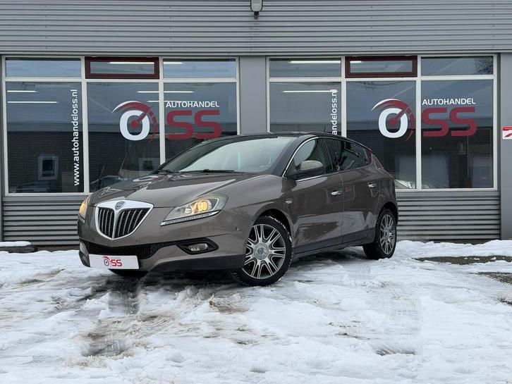 Lancia Delta 1.9-16V Twin-Turbo LEES ADVERTENTIE EXPORT HAND, Auto's, Lancia, Bedrijf, Te koop, Delta, ABS, Airbags, Airconditioning