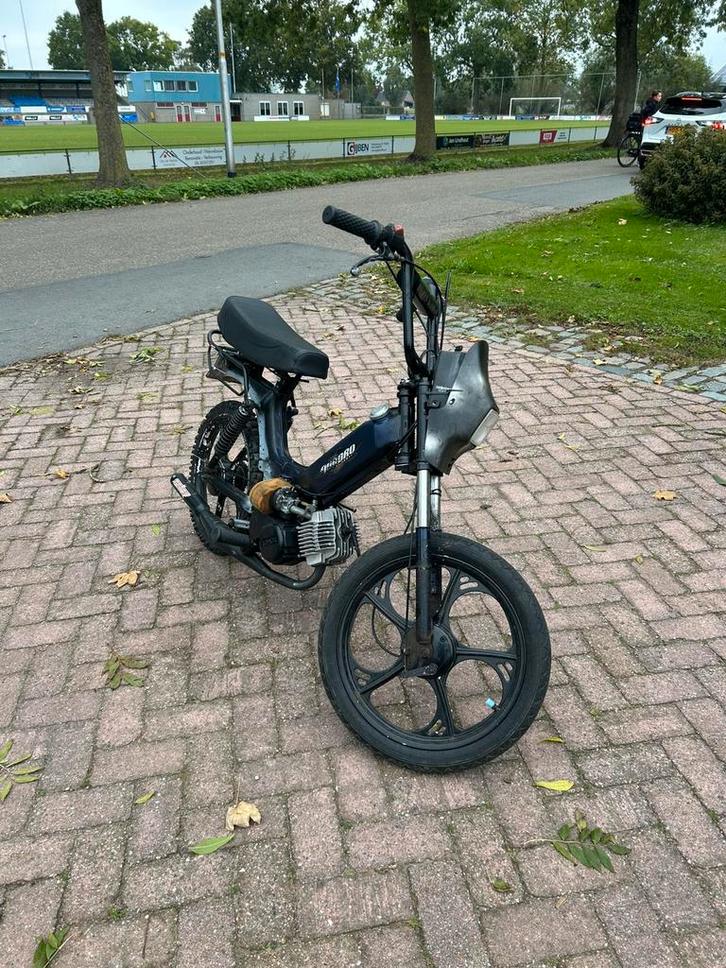 Tomos quadro 50cc, Fietsen en Brommers, Brommers | Tomos, Gebruikt, Quadro, Maximaal 45 km/u, Ophalen