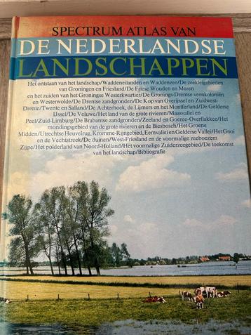 Spectrum Atlas Nederlandse Landschappen 1979 beschikbaar voor biedingen