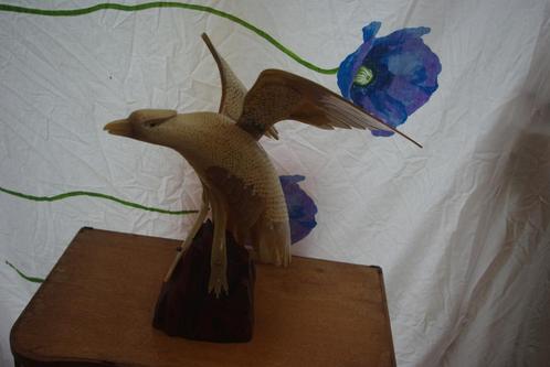 Vogel  Hoorgesneden / Kandelaar Hoorn, Antiek en Kunst, Kunst | Beelden en Houtsnijwerken, Ophalen of Verzenden