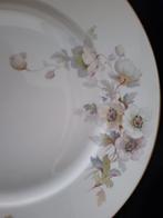 Porcelein servies met bloemetje, Ophalen of Verzenden