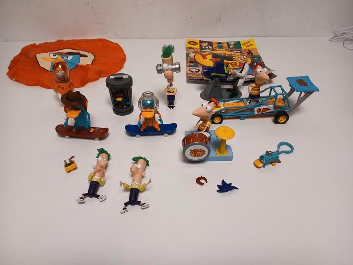 Phineas and ferb verzameling figuren en panini album, Kinderen en Baby's, Speelgoed | Actiefiguren, Zo goed als nieuw, Ophalen of Verzenden